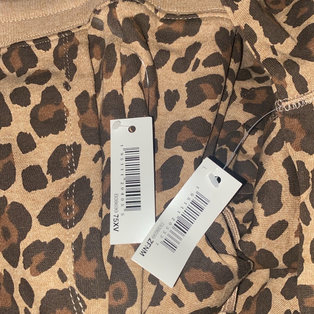 🆕AMAZON ESSENTIALS Leopard Set, Both Size Medium… - image 11